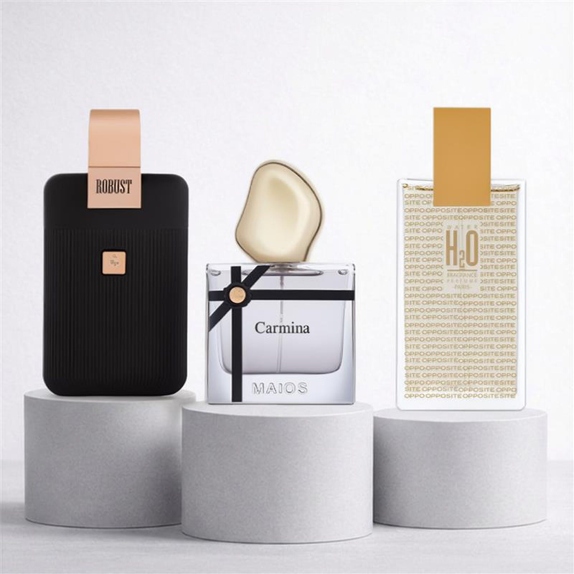 مجموعة العطور المميزة (روباست رجالي &ndash; أوبيزيت نسائي &ndash; كارمينا نسائي )